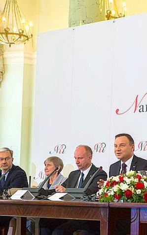 Prezydent: Państwo może oddziaływać na prywatny i publiczny sektor rynku pracy